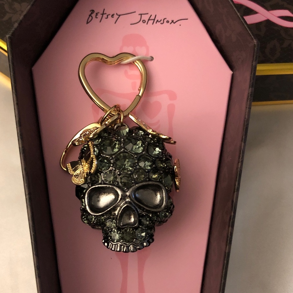 Betsey Johnson Gold Tone & Gunmetal Tone 3D Sugar Skull Bag Charm Keychain NIB